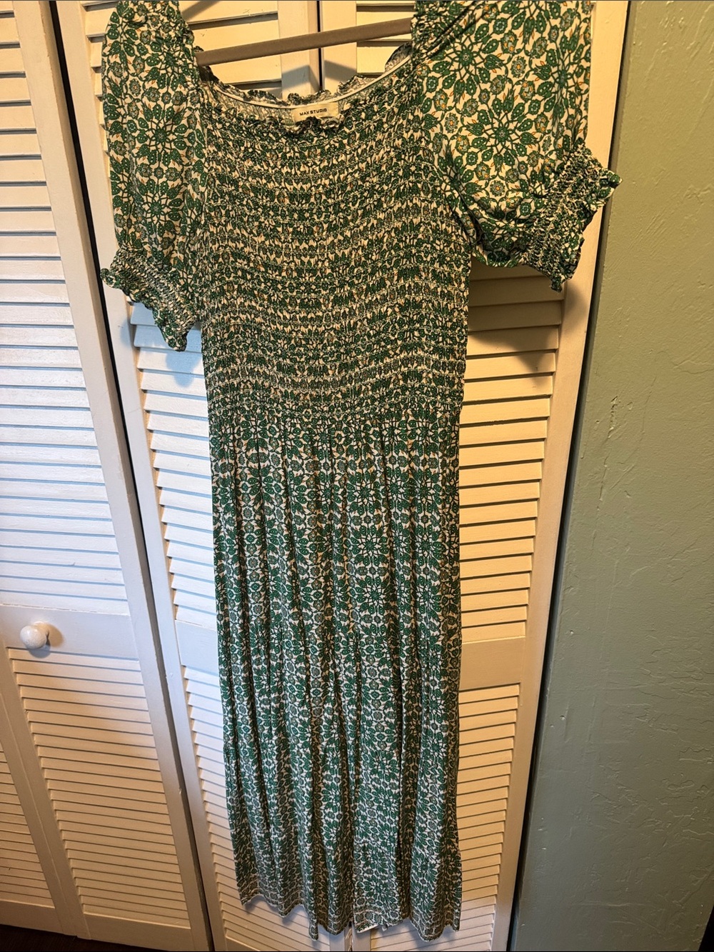 Max Studio Green Patterned Smocked Maxi Dress with Puff Sleeves